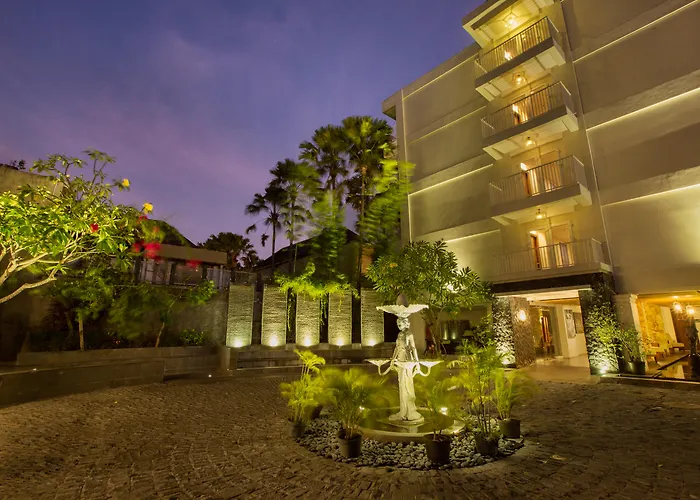 In Luxury hotels Paragon Seminyak