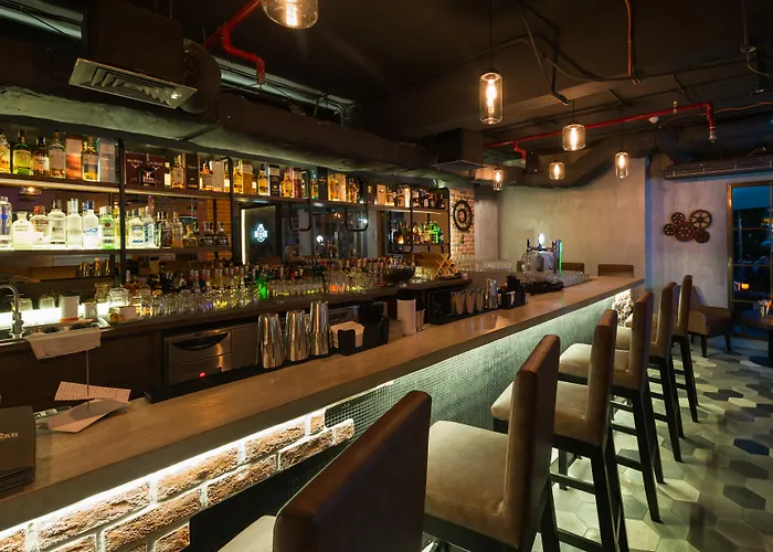 Сity center hotels Eastin Grand Saigon
