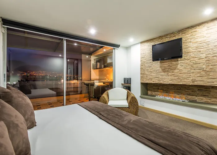 Regency Suites La Feria