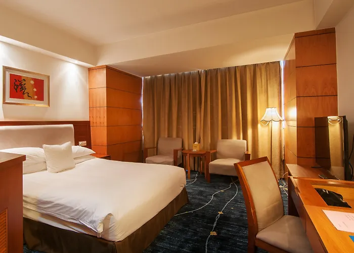 Cheap hotels Gloria Plaza Kangqiao