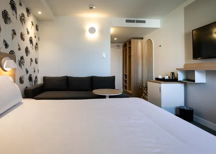 Holiday Inn Perpignan By Ihg