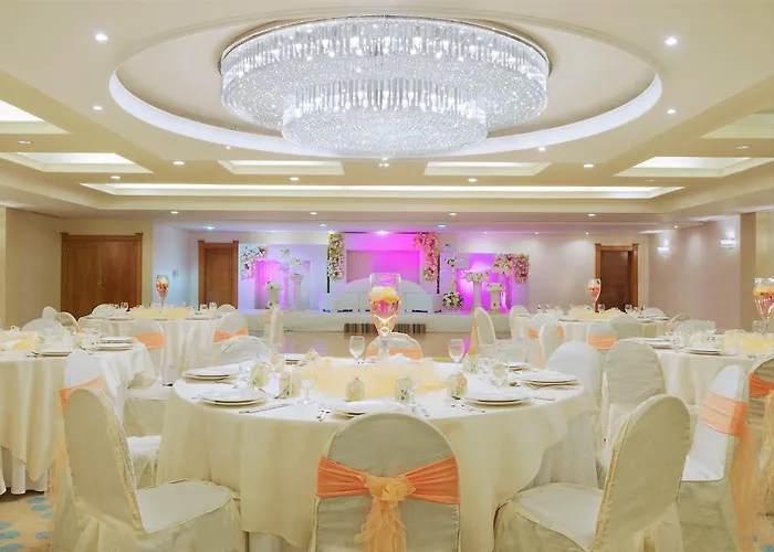 Family Hotel: Coral Beach Resort Sharjah