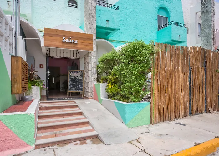 Hotel familiar: Nilu Cancun Downtown By Selina