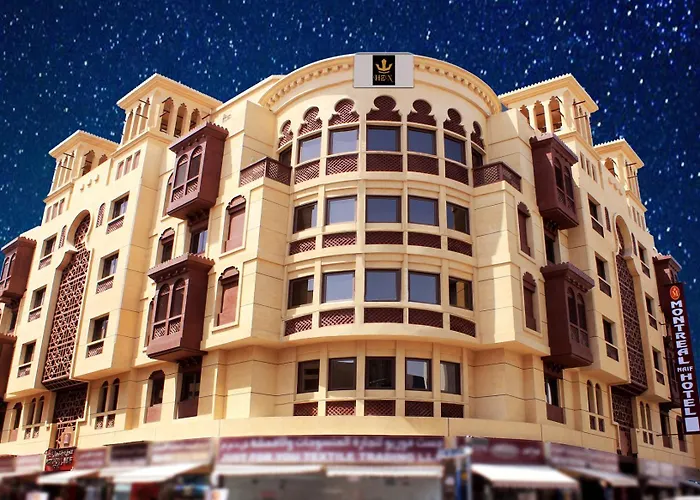 Hotel: Montreal Naif Hotel