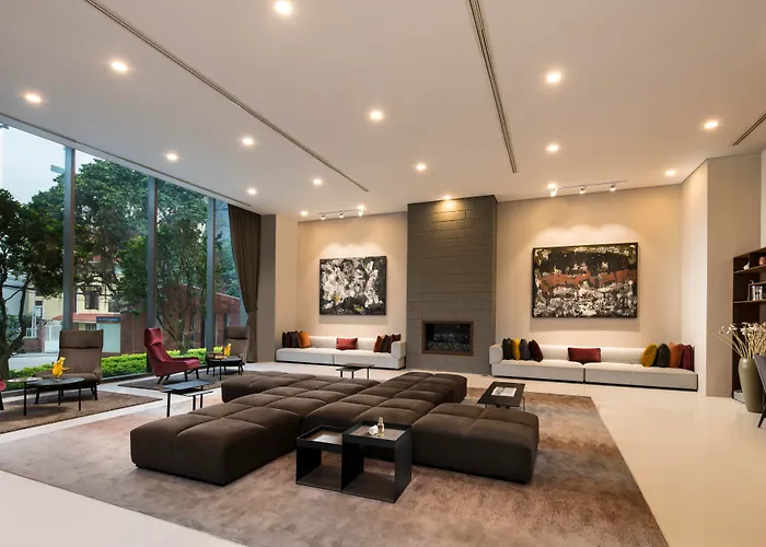 Dog friendly hotels Somerset West Point Hanoi