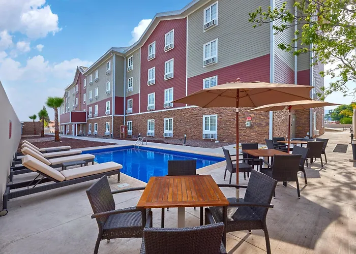 Extended Suites Cancun Cumbres