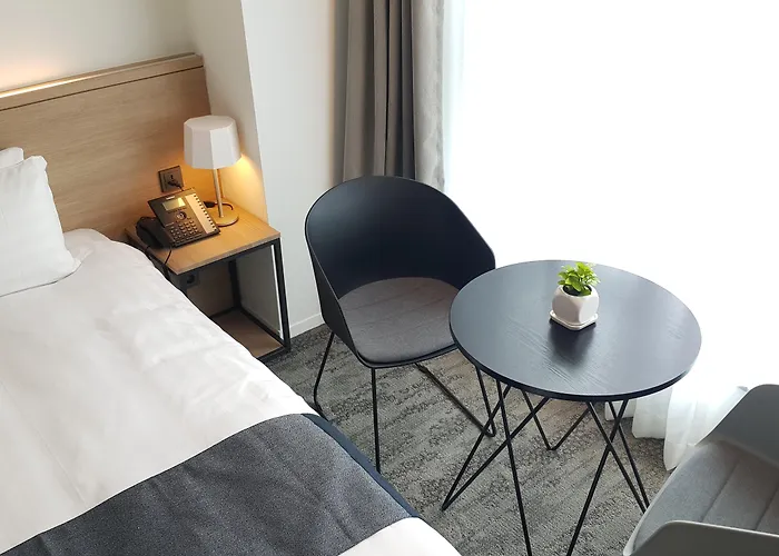 Luxury hotel only: Orakai Daehakro Hotel, BW Signature Collection
