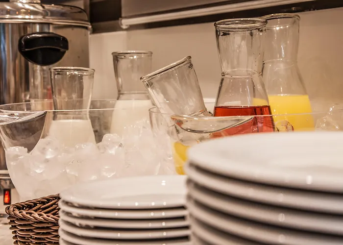 Hotel: The Convo Athens Riviera