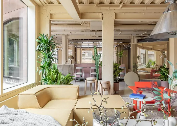 Locke At Broken Wharf