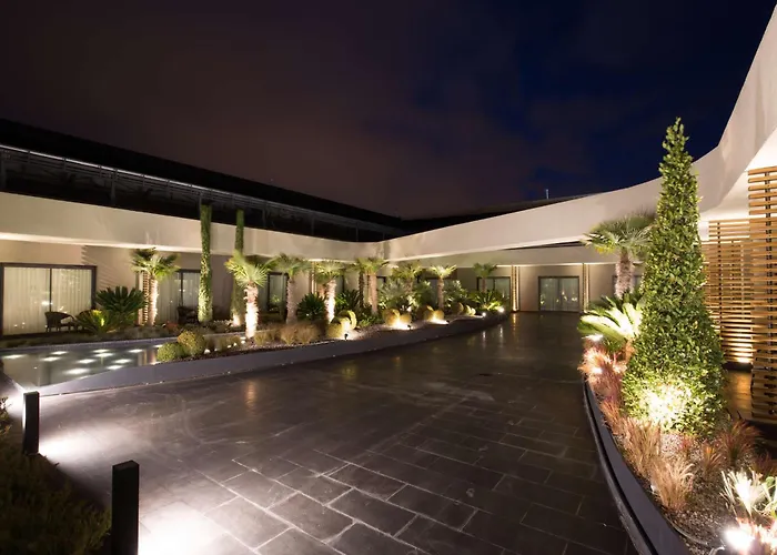 Doubletree By Hilton Izmir Airport