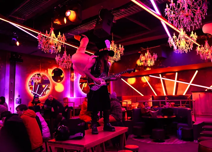 Hotel Ping Pong: La Folie Douce Hotels Chamonix