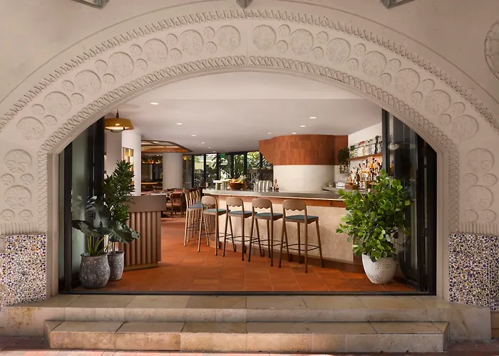Hotel with view: Mayfair House Hotel & Garden