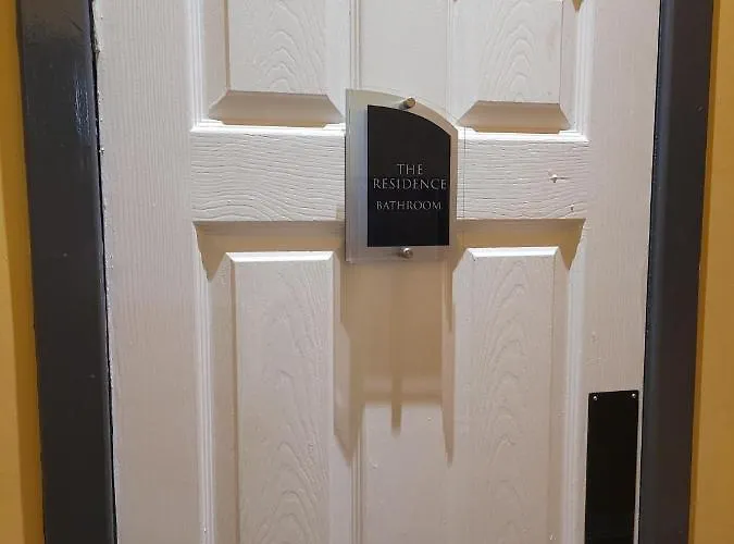 Residence - No 8