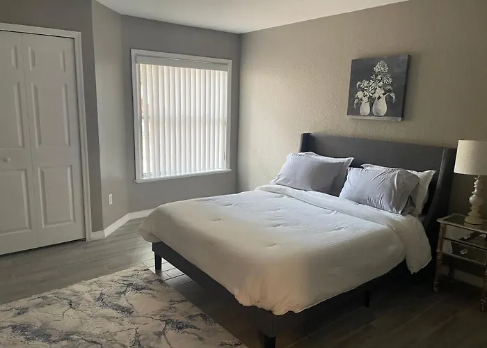 Guests house Sandlake Private Residences Condo