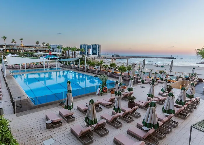 Dan Accadia Herzliya Hotel