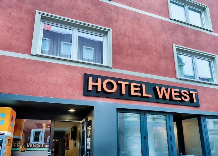 Hotels Close to Airport West