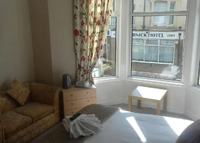 Lynwood Hotel