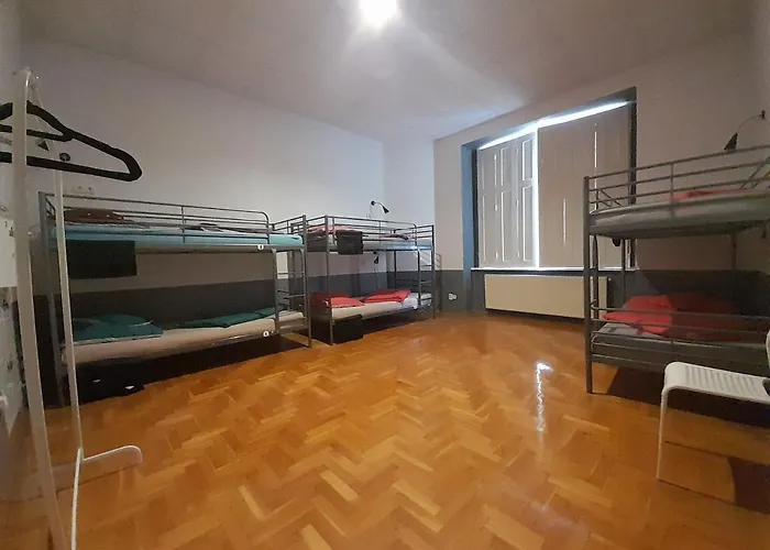 B3 Hostel