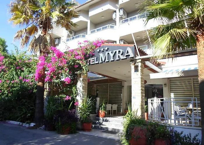 Central hotel: Myra Hotel