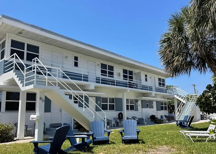 Hotel near College: Suite #1 - Marine Villas Hollywood - 1 Bedroom