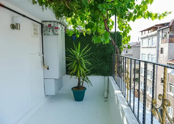 Taksim Neo Pera Suites