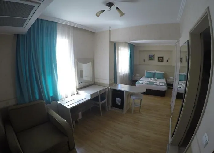 Pet Friendly hotel: Almena Hotel