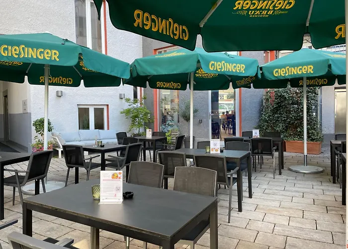 Koos Hotel&Apartments - City Aparthotel
