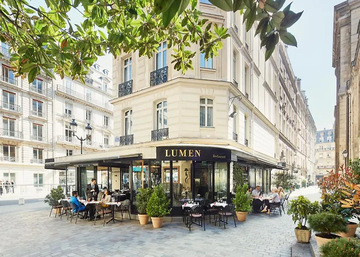 Hotel Jacuzzi: Hotel Lumen Paris Louvre