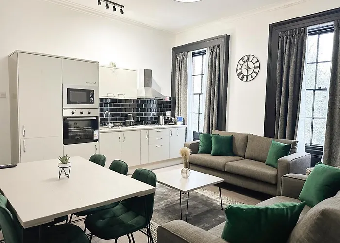 Mulberry Aparthotel