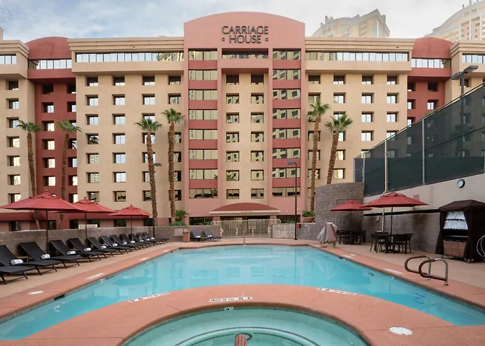 Hotel familiar: The Carriage House