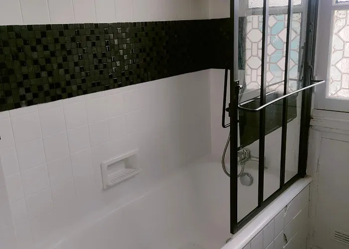 Maison d'hôtes: Chambre Vu Sur La Tour Eiffel