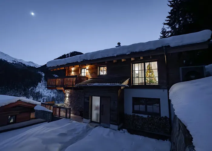 Villa: Lavender Hill - Summer Holiday & Ski Villa Chalet