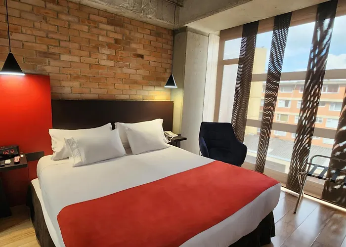 Hotel 5 Elementos Corferias by HBP