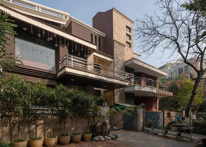 Aravali Woods 4 Bhk With Mini Movie Theatre In Gurgaon
