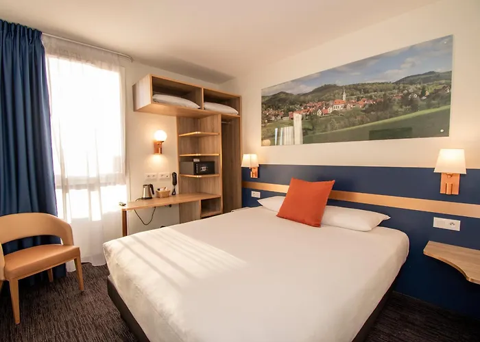 Hotel nahe College: K Hotel