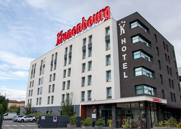 Hotel nahe College: K Hotel