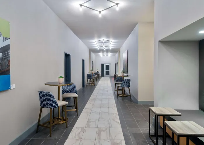 Pet Friendly hotel: Hyatt House Orlando Airport