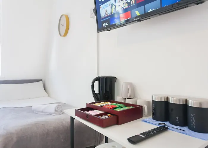 Guest house: Camden House