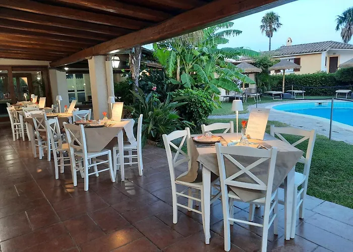 Le Bouganville Rooms Suites And Apartments