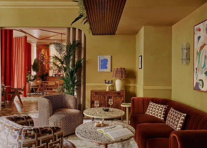 Ember Locke Kensington