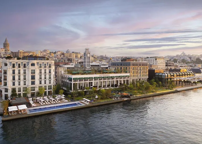 Pet Friendly hotel: The Peninsula Istanbul
