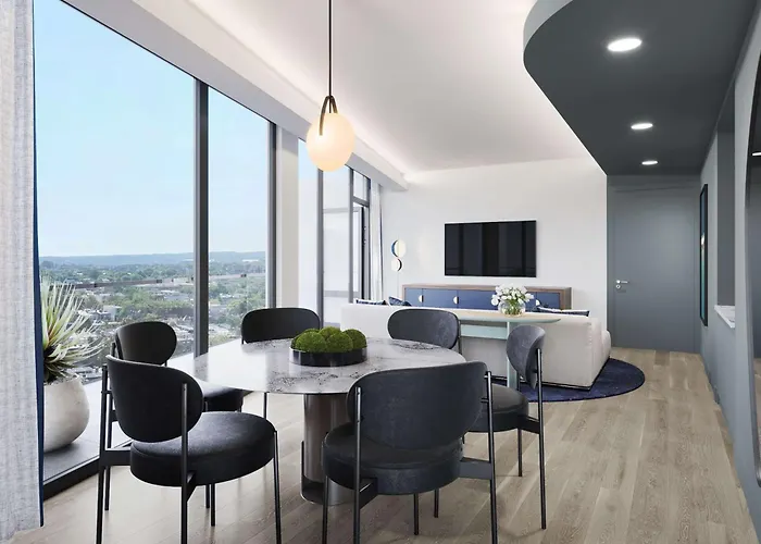 Family Hotel: The Morrow Washington Dc, Curio Collection By Hilton