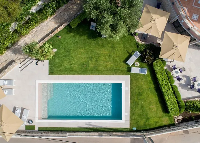 Villa Hresc M