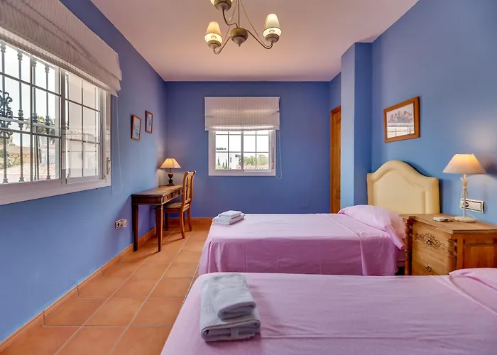 Chalet: Villa Toscana