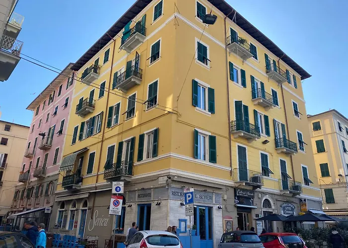 54 Rosselli Rooms