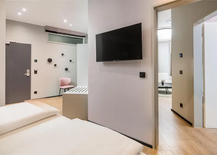 Koos Hotel&Apartments - City Aparthotel
