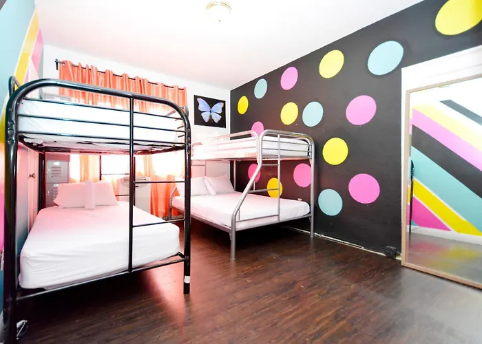 South Beach Rooms And