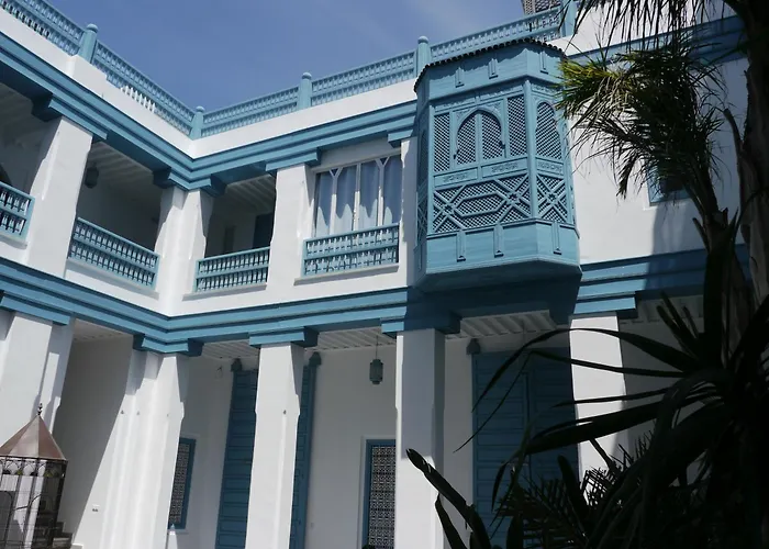 Le Perroquet Bleu Suites & Spa