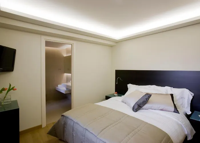 O&B Athens Boutique