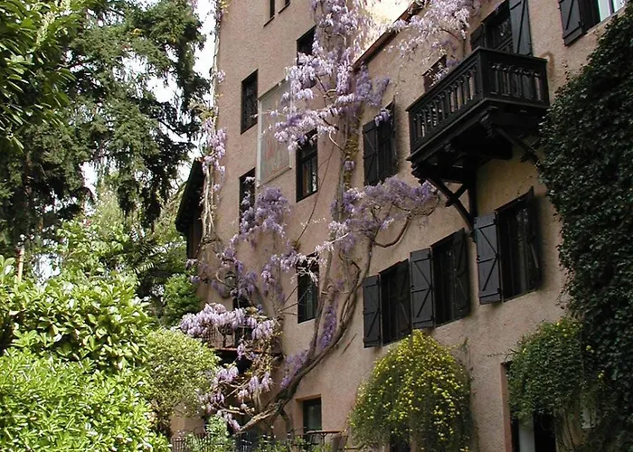 3-Sterne-Hotel: Schloss-Castel Pienzenau - Guestrooms&Apartments - B&B-Hotel&Restaurant